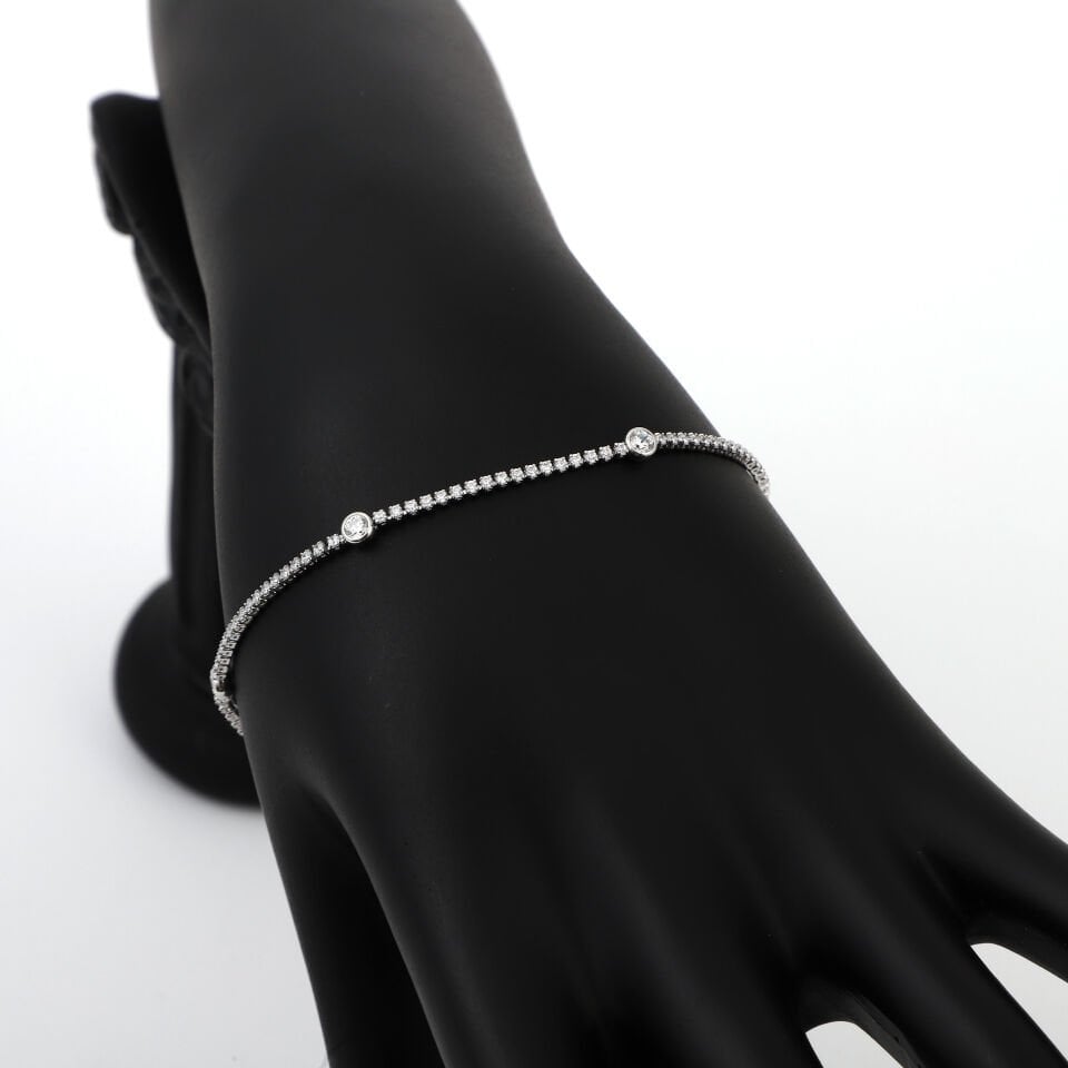 ZİRKON TAŞ DETAYLI BİLEKLİK