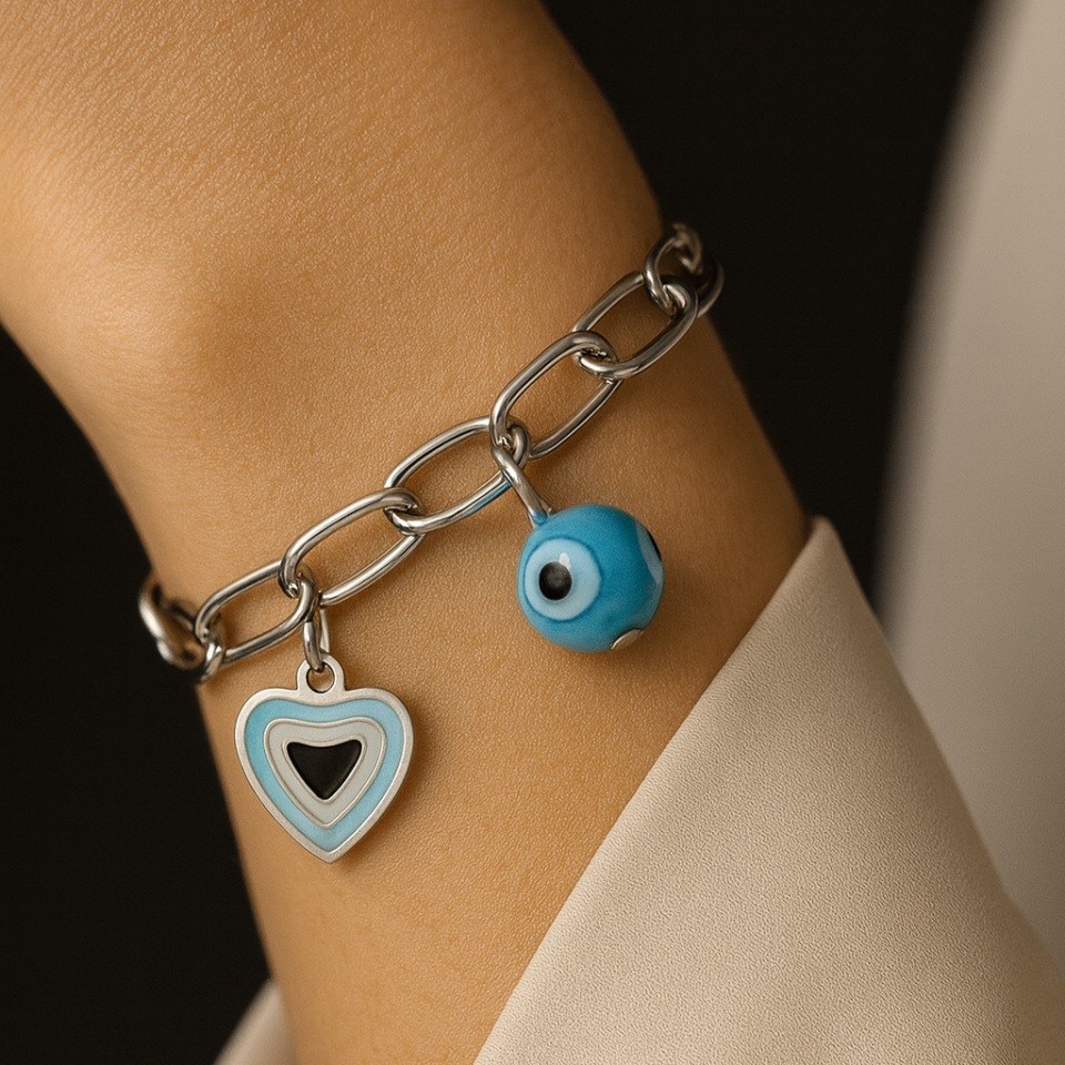 ÇELİK NAZAR BONCUĞU DESENLİ KALP BİLEKLİK