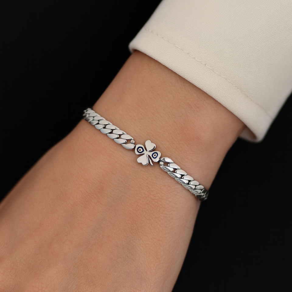 ÇELİK NAZAR  BONCUĞU DESENLİ YONCA BİLEKLİK