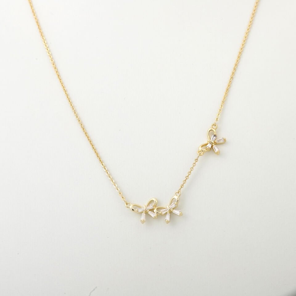 FİYONK DETAYLI ZİRKON KOLYE