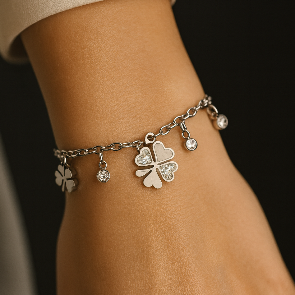 ÇELİK YONCA VE TAŞ DETAYLI BİLEKLİK