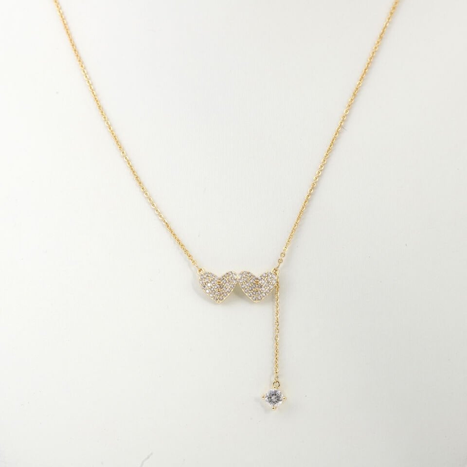 KALP DETAYLI ZİRKON KOLYE