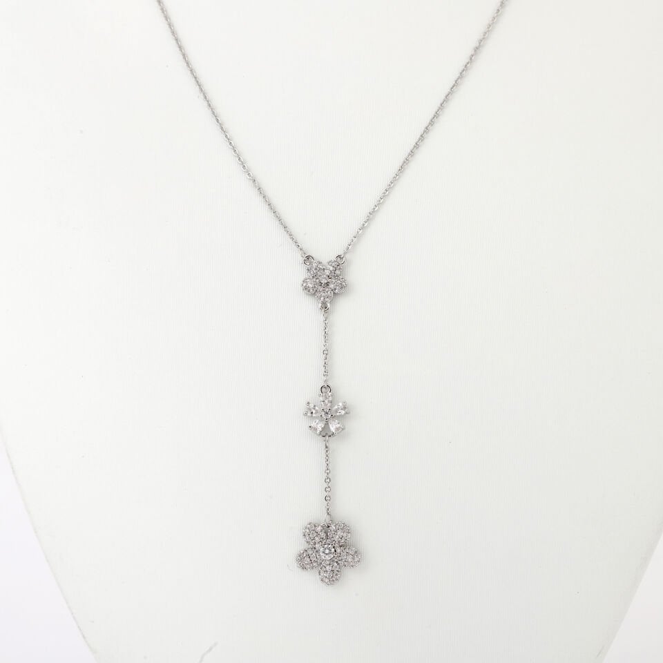 ÇİÇEK DETAYLI ZİRKON KOLYE