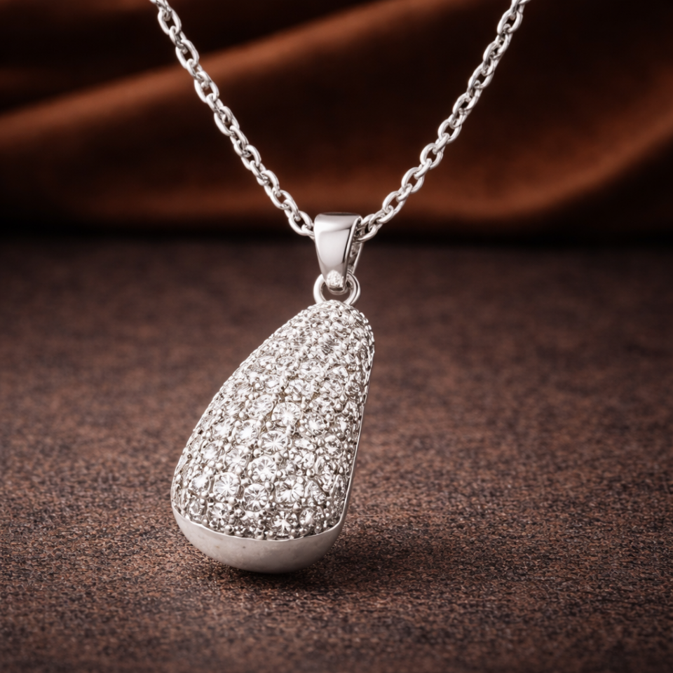 ÇELİK TAŞ DETAYLI KOLYE