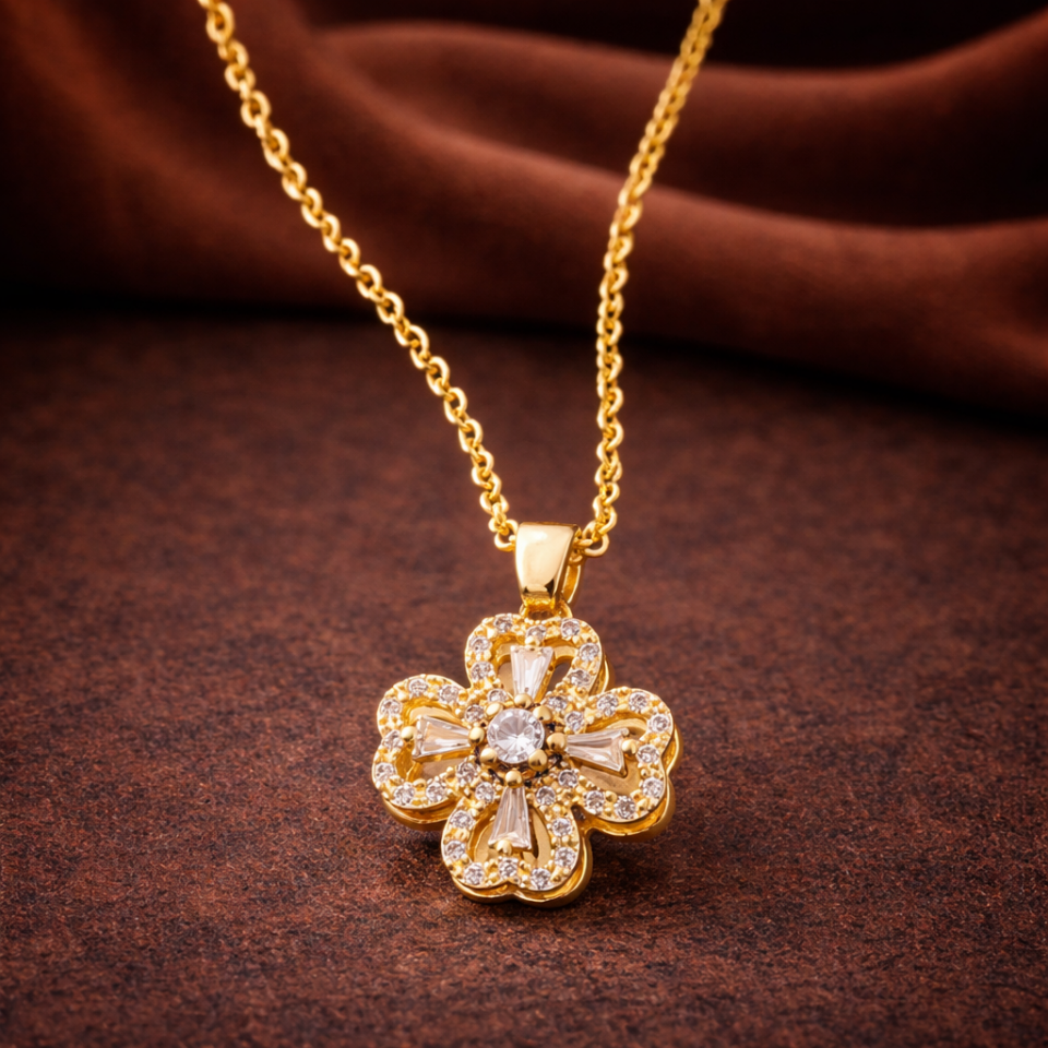 ÇELİK AÇILABİLİR YONCA KOLYE