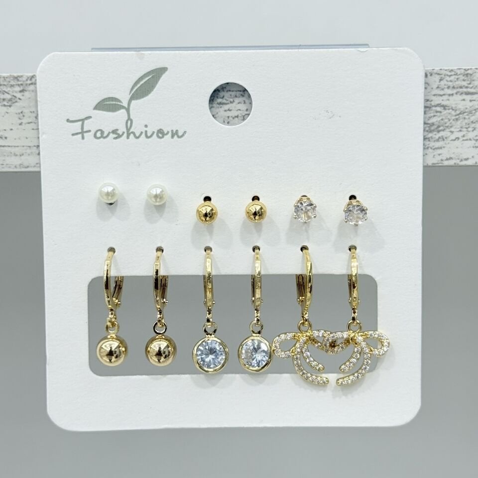 12'Lİ ZİRKON KÜPE