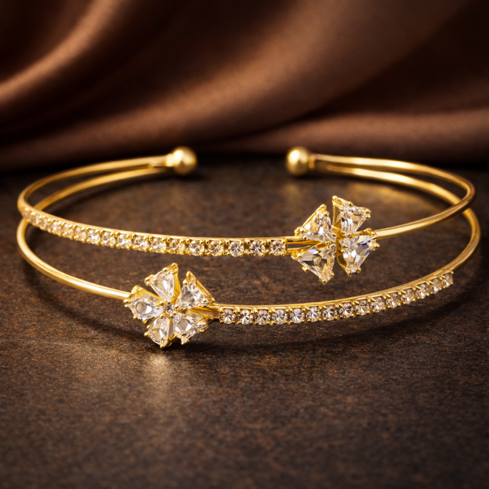 Zirkon Taşlı Çiçek Figürlü Kelepçe