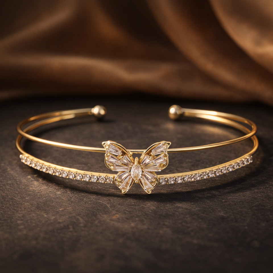 Zirkon Taşlı Kelebek Figürlü Kelepçe