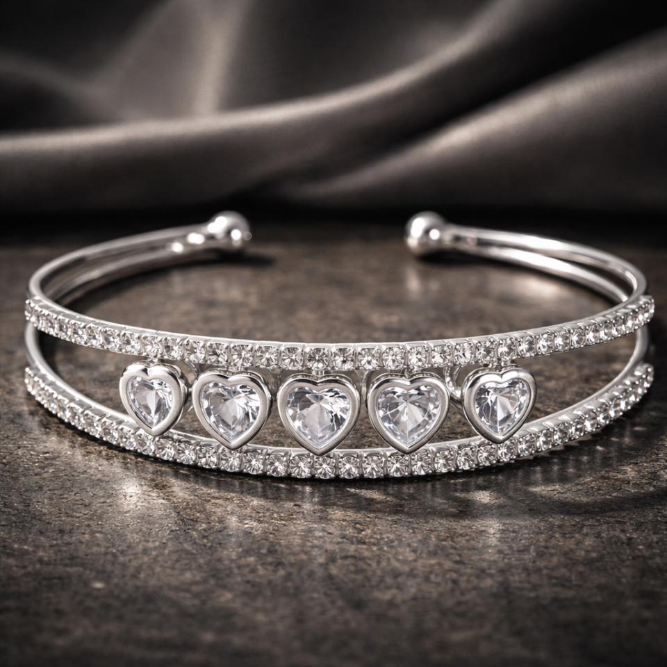 Zirkon Taşlı Kalp Figürlü Kelepçe