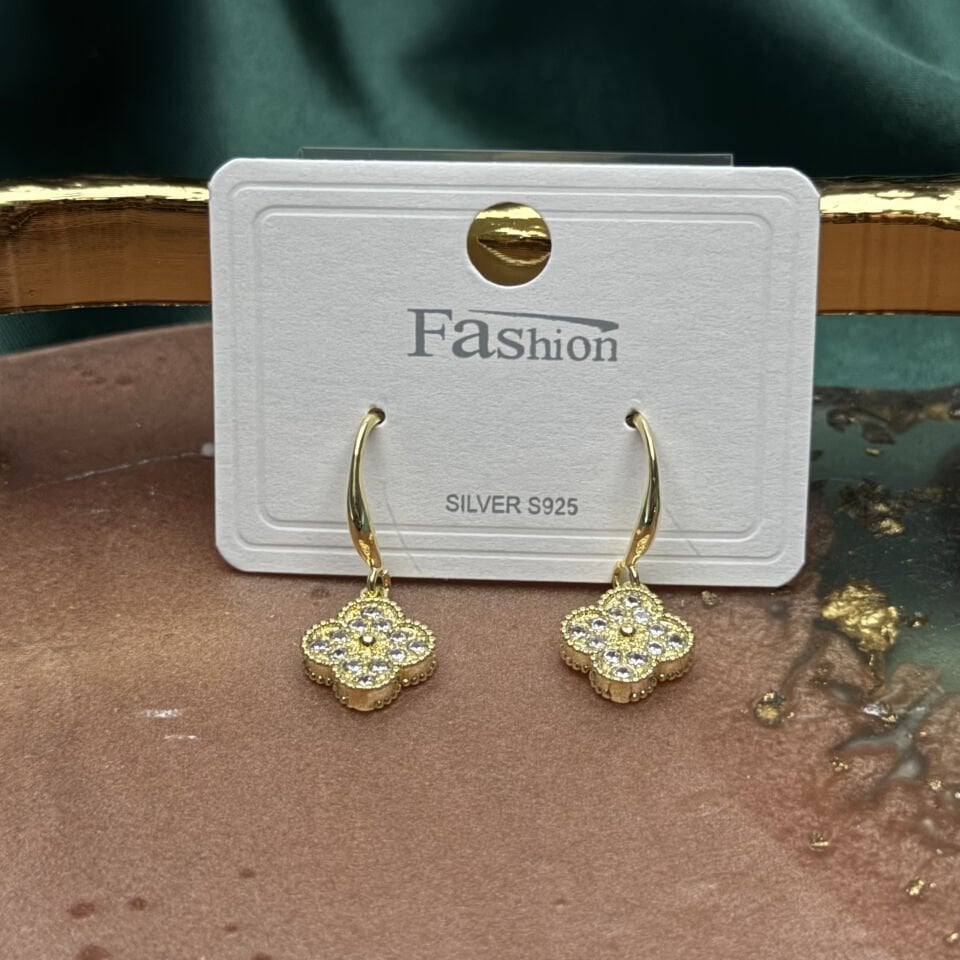 Zirkon Taşlı Çiçek Motifli Çıtır Küpe