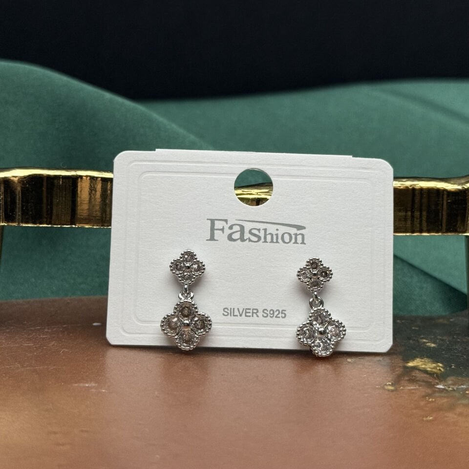 Zirkon Taşlı Çift Yonca Form Çıtır Küpe