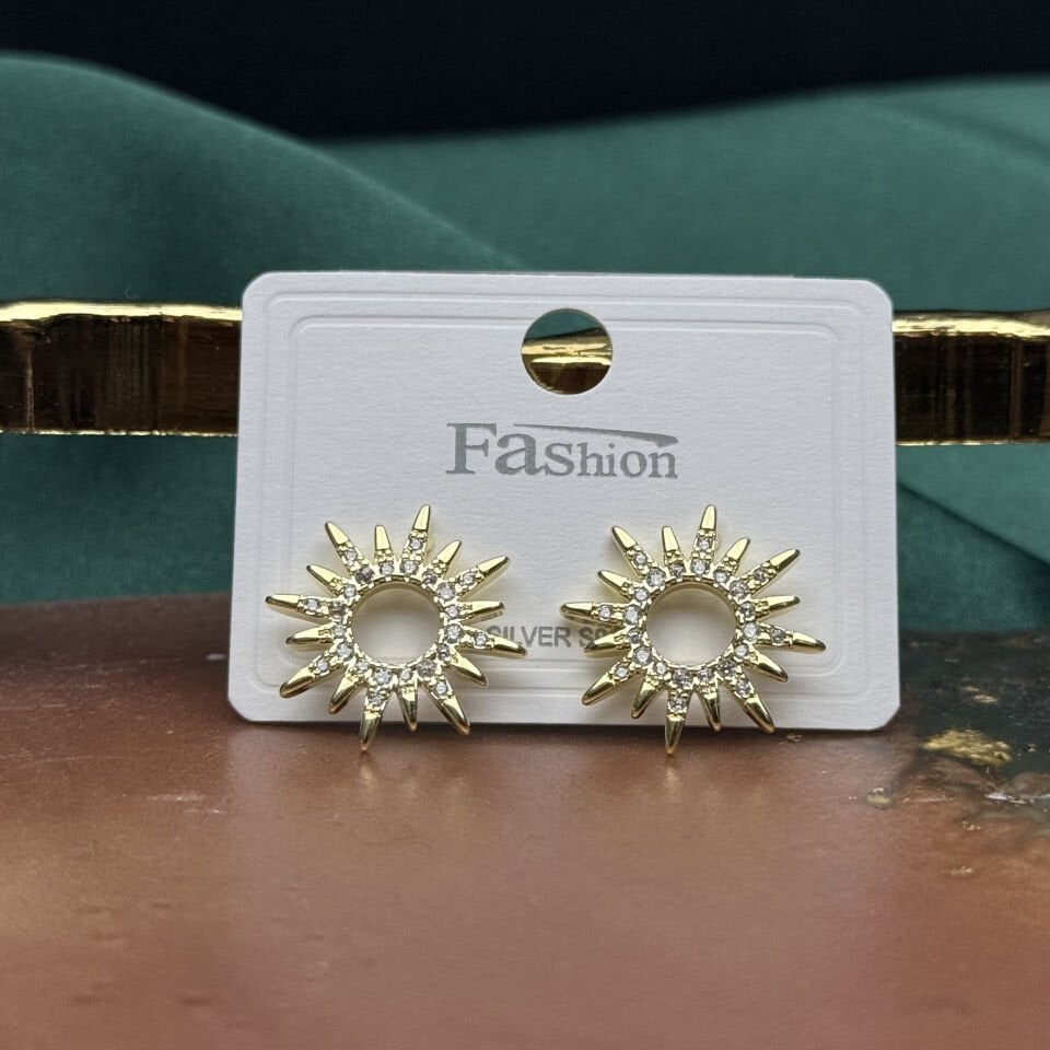 Zirkon Taşlı Güneş Formlu Çıtır Küpe