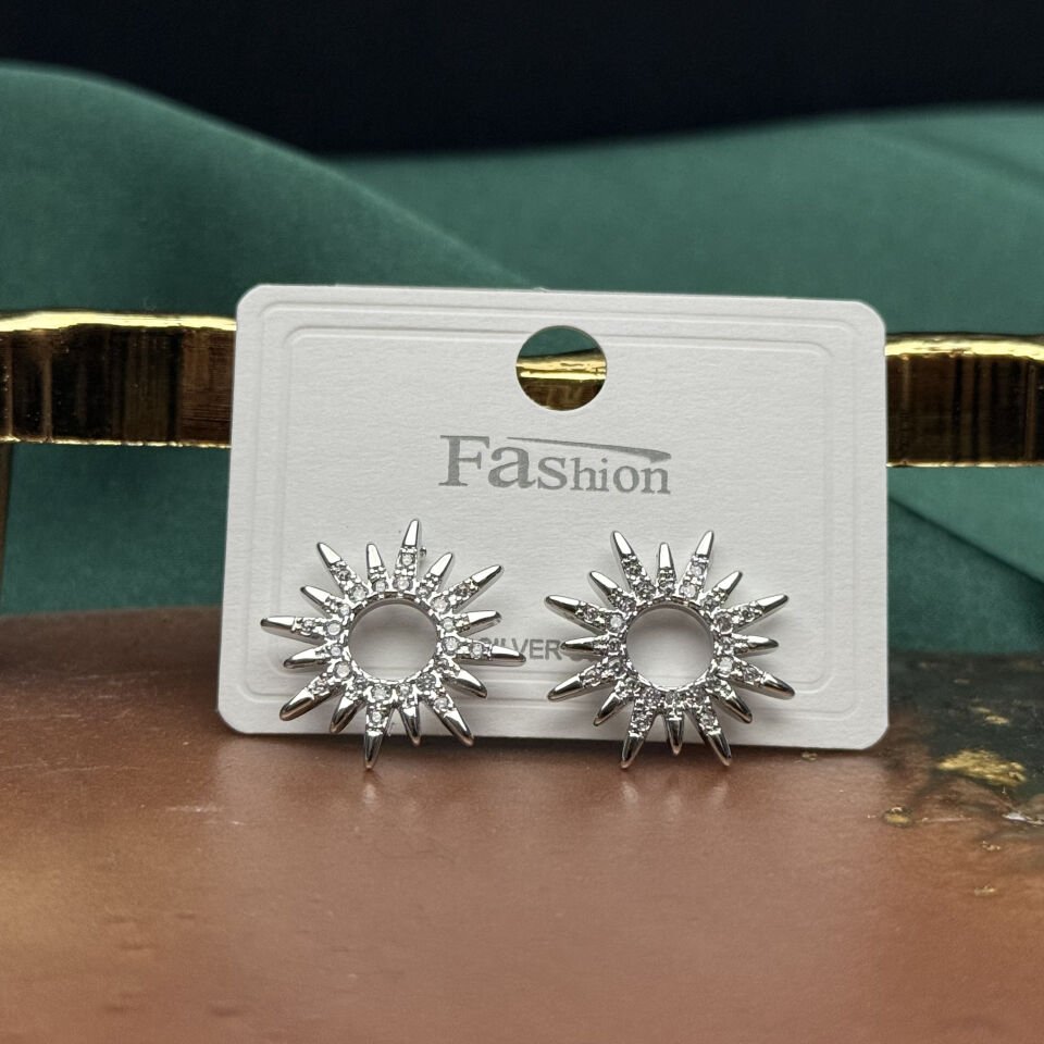 Zirkon Taşlı Güneş Formlu Çıtır Küpe